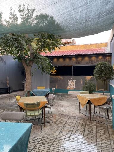 عکس اقامتگاه و هاستل نارسیس