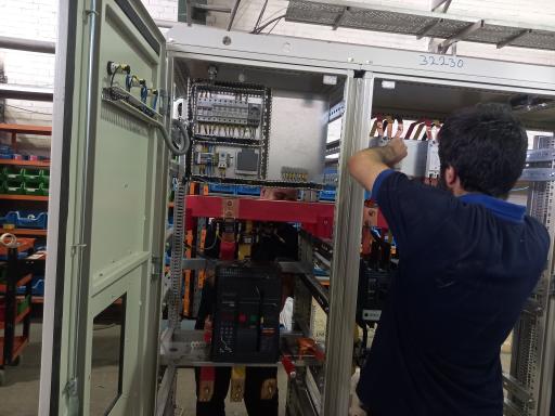 عکس شرکت توسعه پستهای ایران ترانسفو