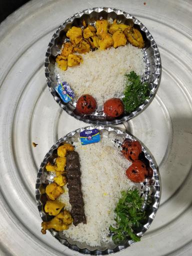 عکس رستوران دایی خاخورزا