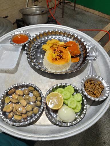 عکس رستوران دایی خاخورزا