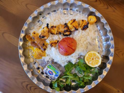 عکس رستوران دایی خاخورزا