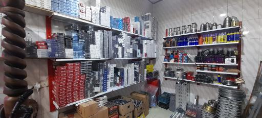 عکس پخش سیگار احمدپور