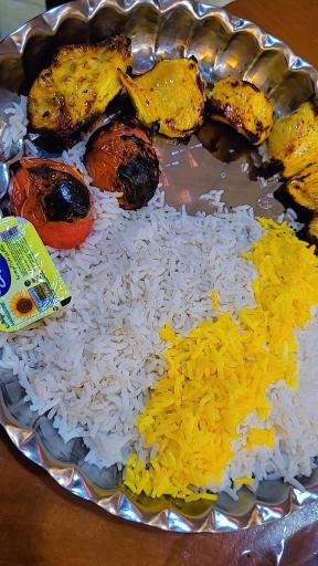 عکس رستوران دایی خاخورزا