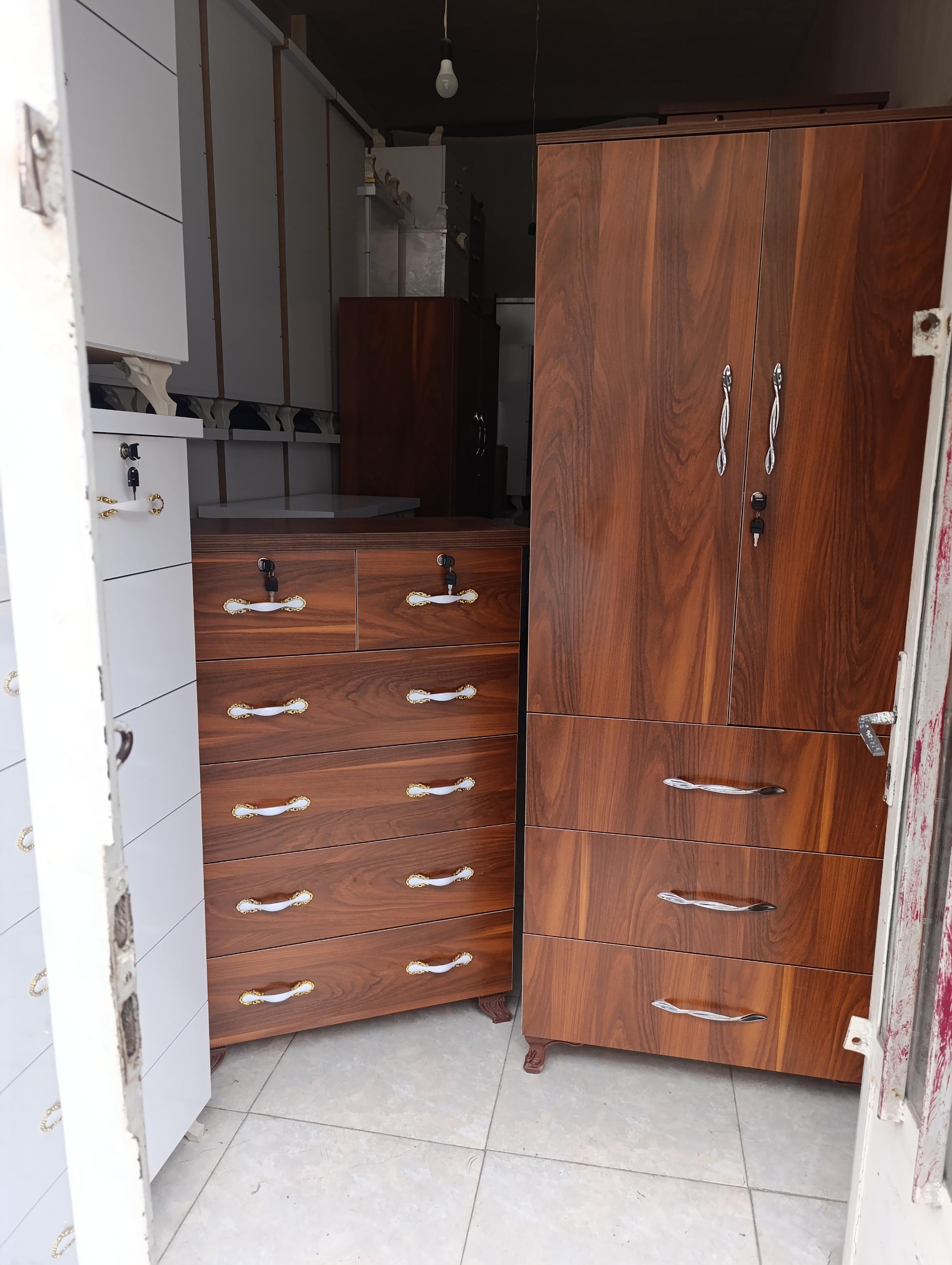 عکس تولیدی صنایع چوبی و مبلمان اداری صفری 