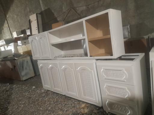 عکس خرید و فروش کابینت و ضایعات فلزی