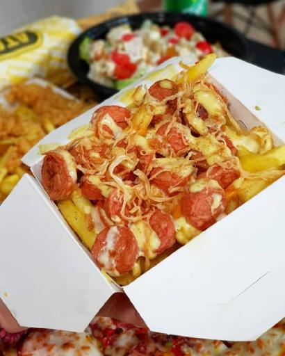 عکس فست فود عطاویچ پاکدشت