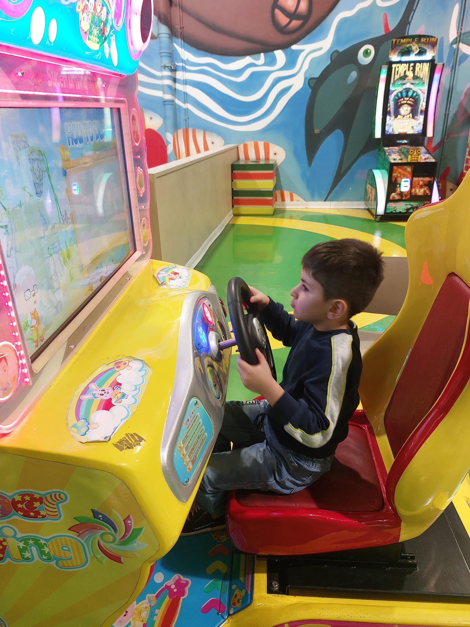 عکس شهربازی اکوفان