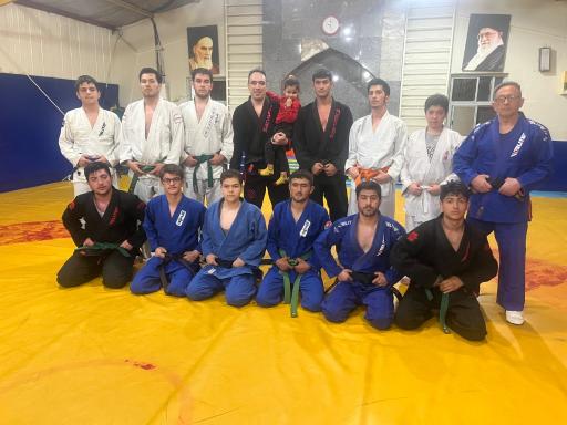 عکس باشگاه جوجیتسو و دفاع شخصی استاد موسوی