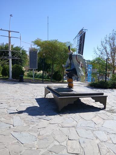 عکس ورودی شهر بازی چیتگر