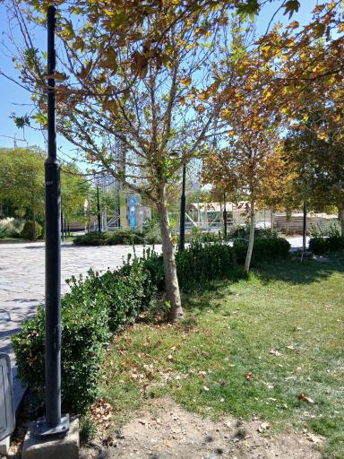 عکس ورودی شهر بازی چیتگر