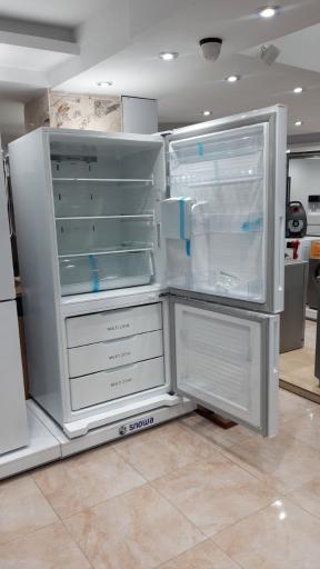 عکس فروشگاه زنجیره ای اسنوا