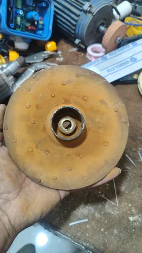 عکس تعمیر اتوماتیک پمپ آب و سیم پیچی 