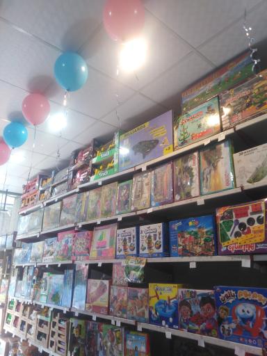 عکس فروشگاه اسباب بازی تا به تا