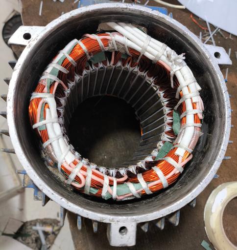 عکس تعمیر اتوماتیک پمپ آب و سیم پیچی 