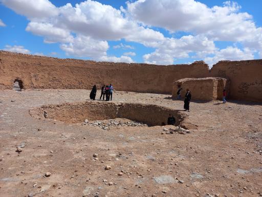 عکس دخمه زرتشتیان