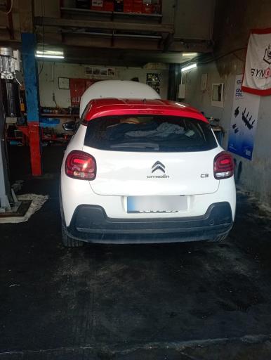 عکس تعمیرگاه حسن شریفی