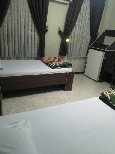 عکس هتل صدرا