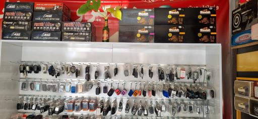 عکس تعمیرات دزدگیر و ریموت امید