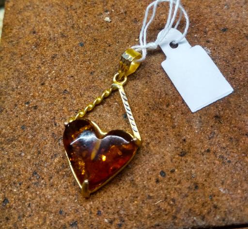 عکس ساخت و تعمیرات طلا و نقره حسین حمزه