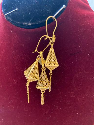 عکس ساخت و تعمیرات طلا و نقره حسین حمزه