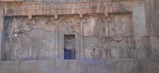 عکس آرامگاه اردشیر دوم