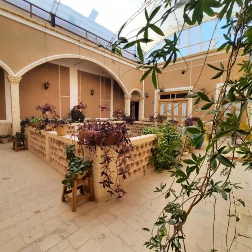 عکس هتل سنتی آرا