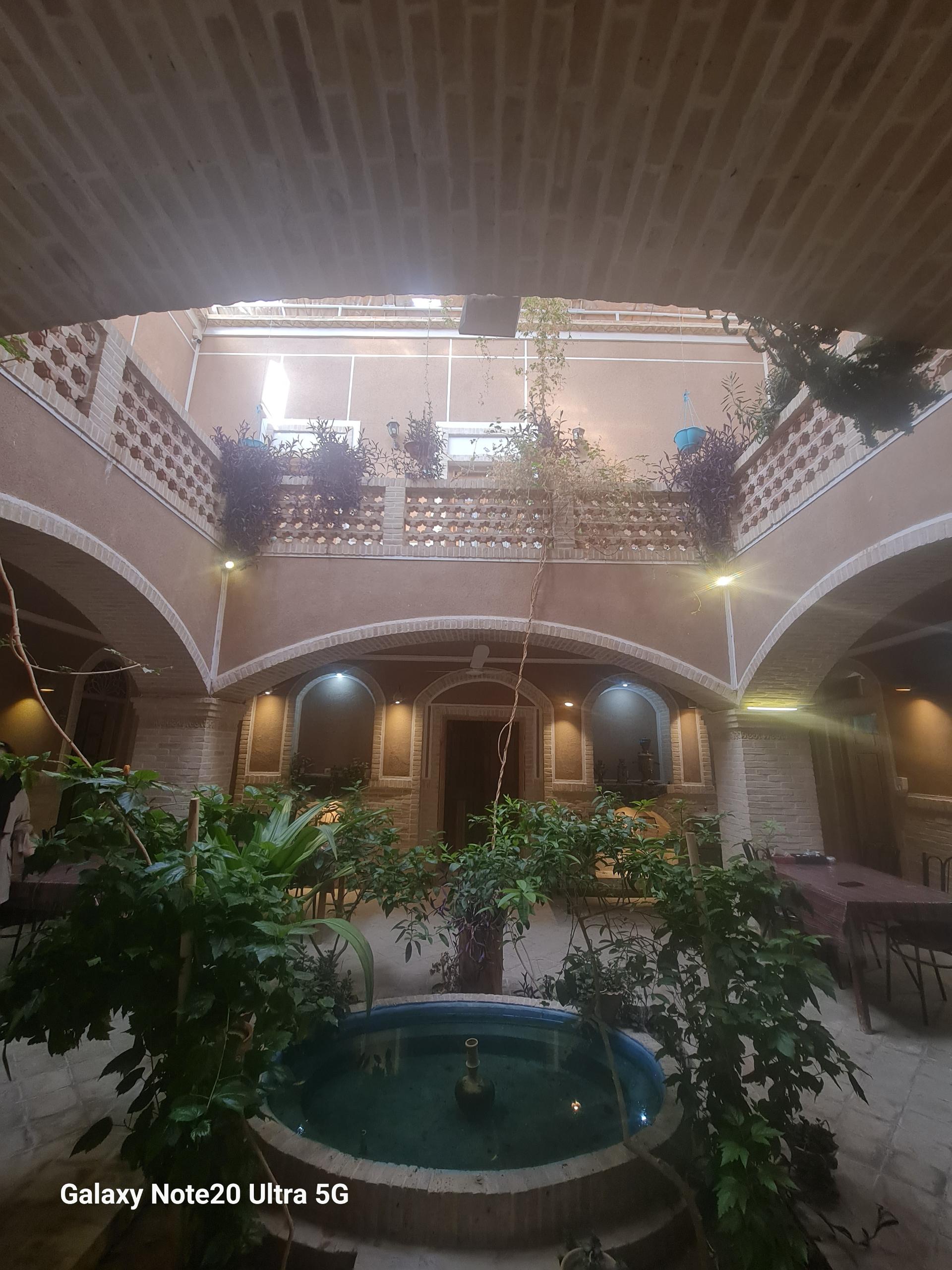 عکس هتل سنتی آرا