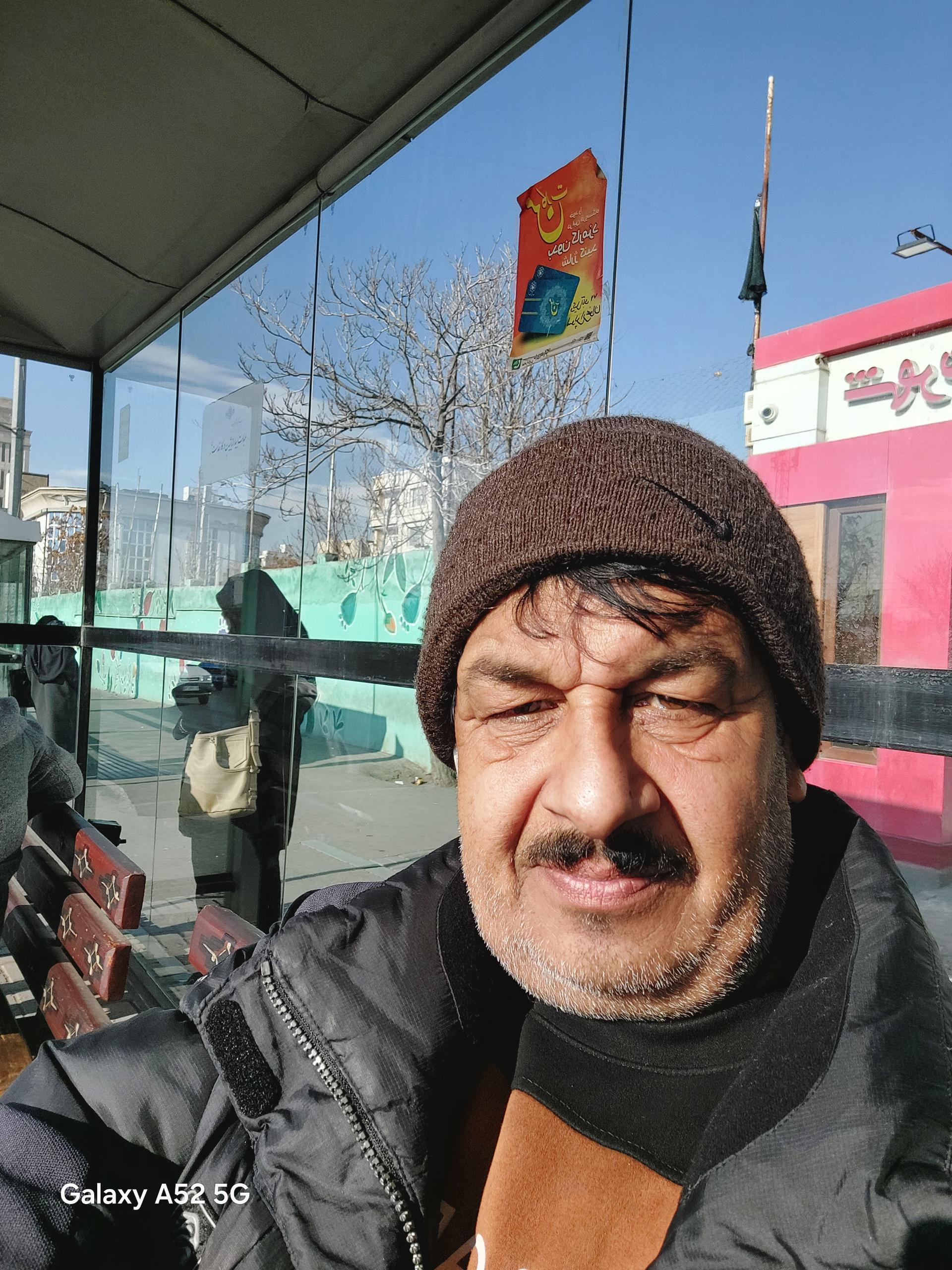 عکس  ابتدای نمایشگاه 