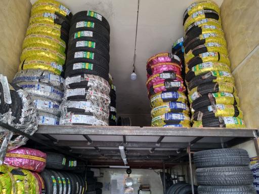 عکس فروشگاه لاستیک شریف زاده