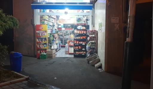 سوپرمارکت شبزدگان