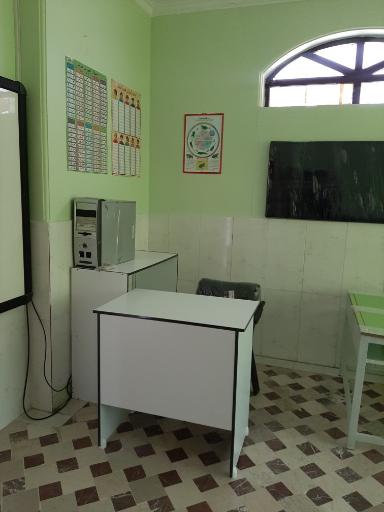 عکس دبستان پسرانه آبتین