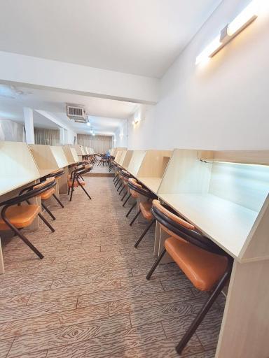 عکس سالن مطالعه دخترانه دکتر عتباتی