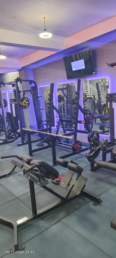 عکس باشگاه بدنسازی برادران عباسی 