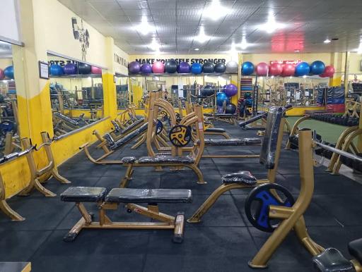 عکس باشگاه بدنسازی ستاره سهیل