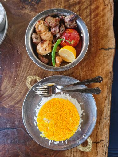 رستوران عمارت قاجاریه