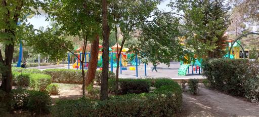 عکس زمین بازی کودکان