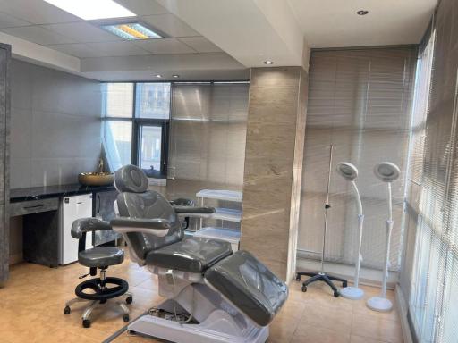 عکس درمانگاه تخصصی پوست و موی یاشار