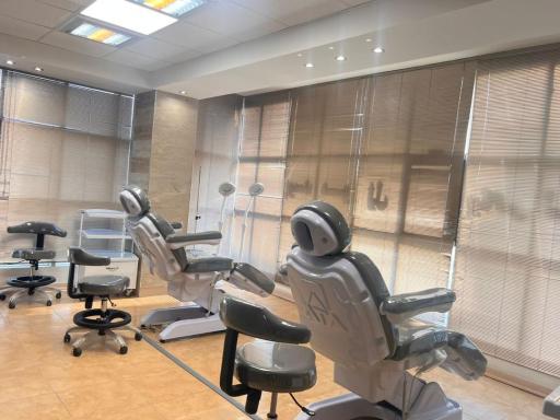 عکس درمانگاه تخصصی پوست و موی یاشار