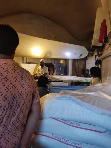 عکس نانوایی سنتی تافتون 