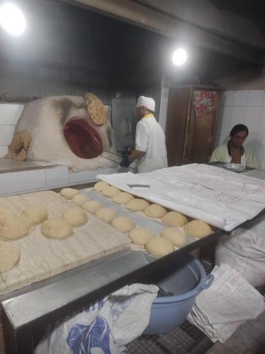 عکس نانوایی سنتی تافتون 