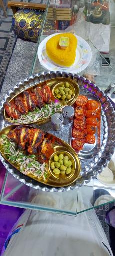 عکس کافه رستوران باغچه بیدمجنون