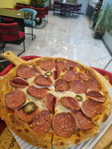 عکس کافه رستوران کانولی