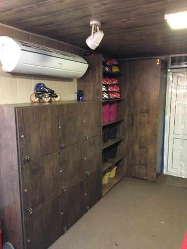 عکس مدرسه اسکیت ایرانشهر