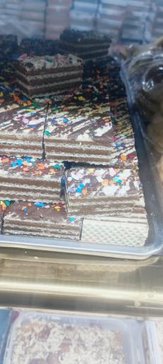 عکس شیرینی سرای بخشان