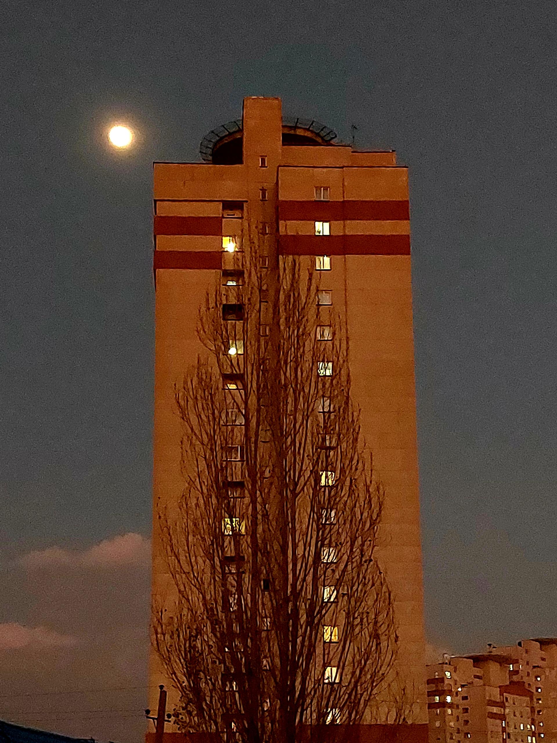 عکس برج آسمان 2