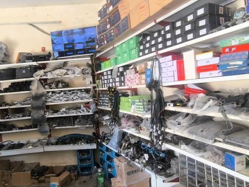 عکس خدمات فنی خودروهای دوگانه سوز خودی زایی