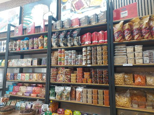 عکس آجیل خشکبار بهدانه