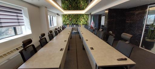 عکس فضای کار اشتراکی مثلث