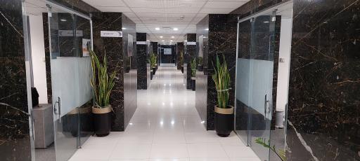 عکس فضای کار اشتراکی مثلث