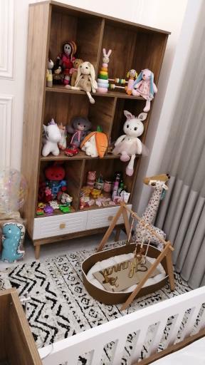 عکس تولیدی تخت و کمد نوزاد پوما (سیسمونی)